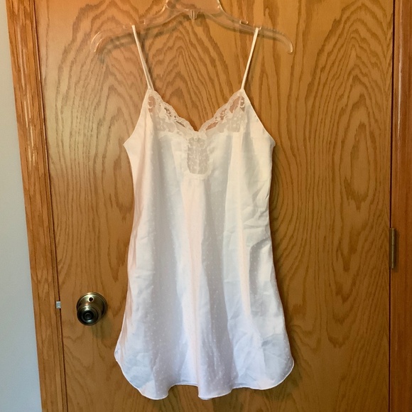 Victoria’s Secret - White Lace Trimmed Baby Doll Nighty - Picture 2 of 6